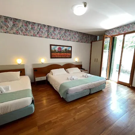 Meridiana Hotel 3*