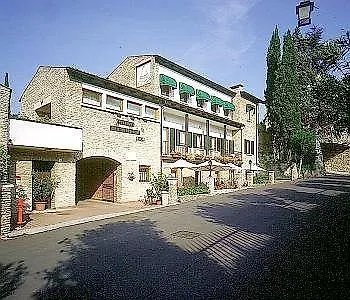 梅里蒂安娜酒店 酒店